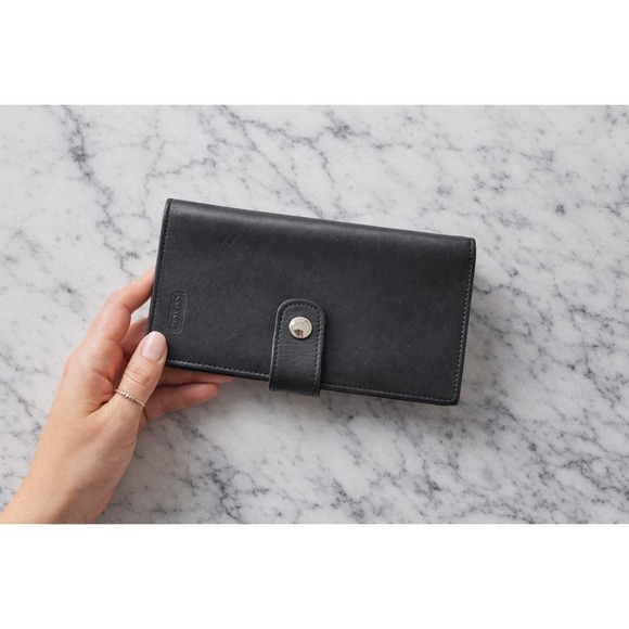 Coach Handbags - Vintage Coach Black Glove Tanned Leather Checkbook Cover Wallet USA Made